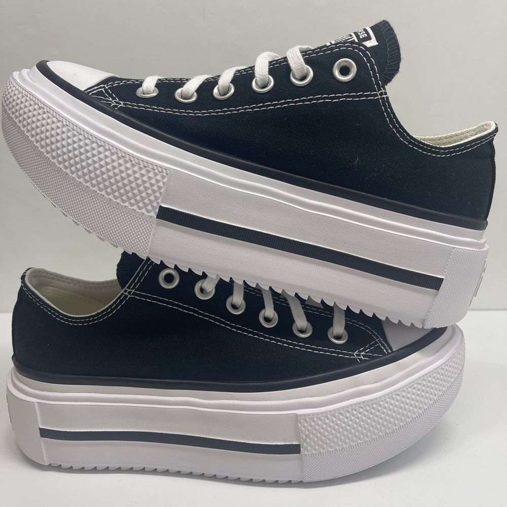 Converse Men’s Black and White Platform Sneakers - Picture 14 of 16